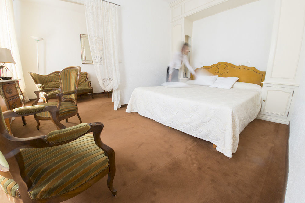 Le Grand Paris Hotel Digne-les-Bains Luaran gambar